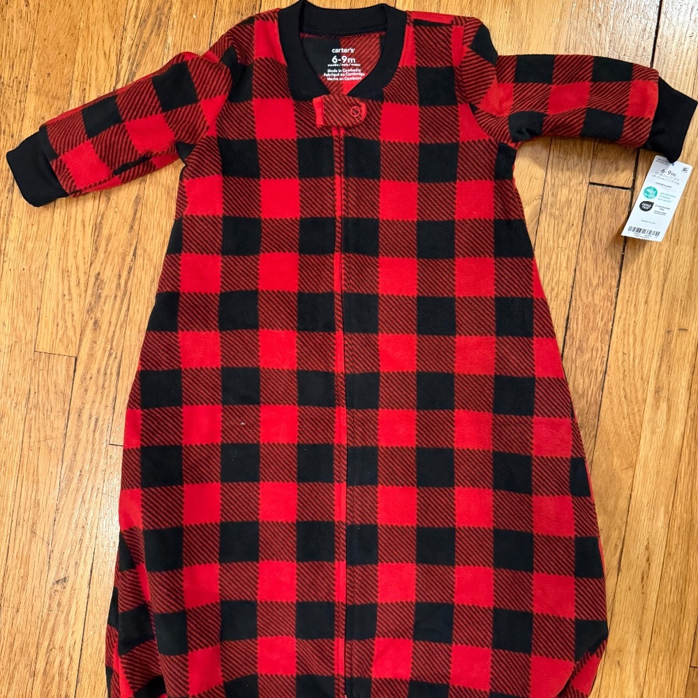 NWT Carter’s fleece sleep sack - 6-9m